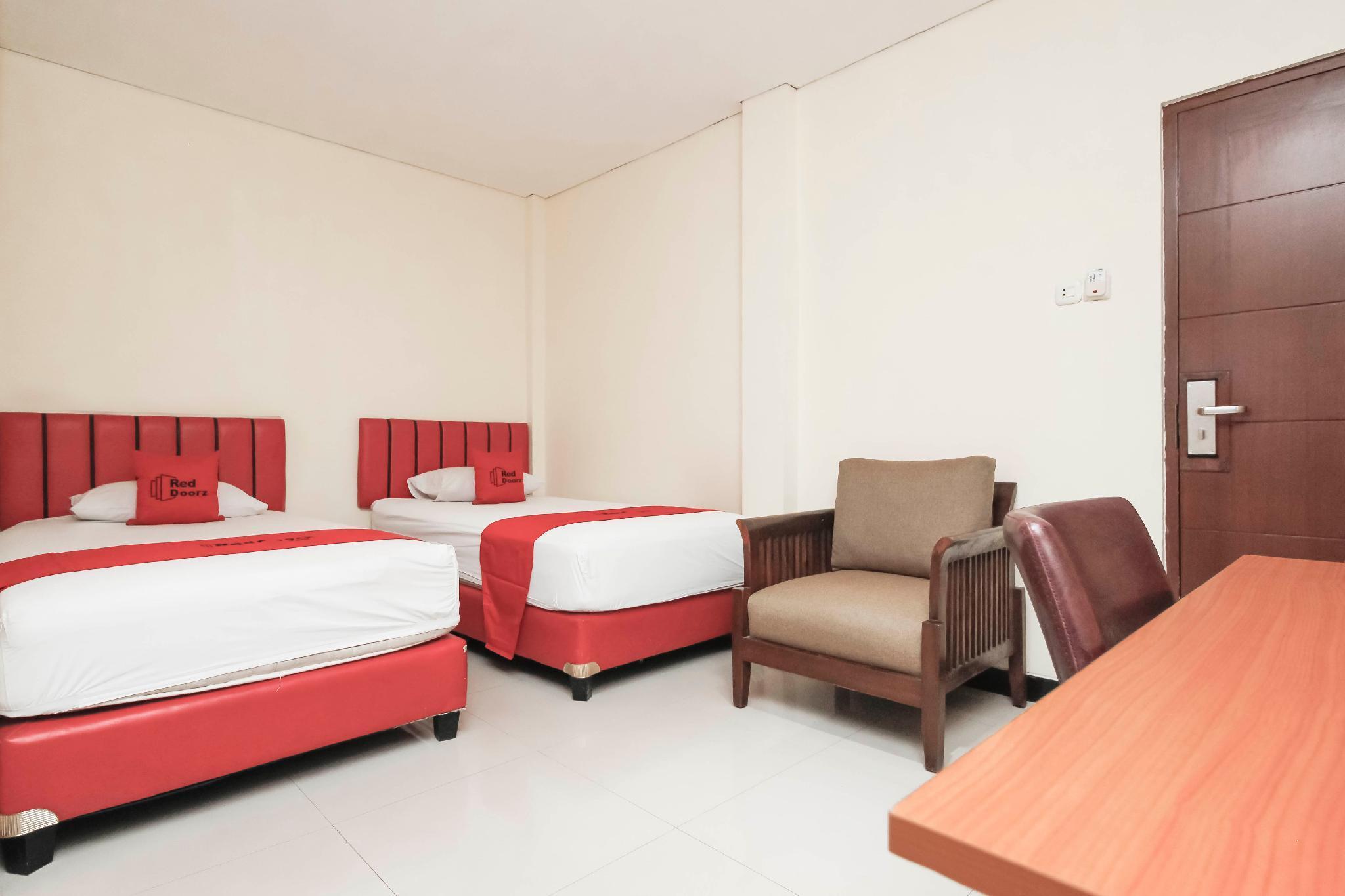 Hotel Reddoorz @ Jalan Pemuda